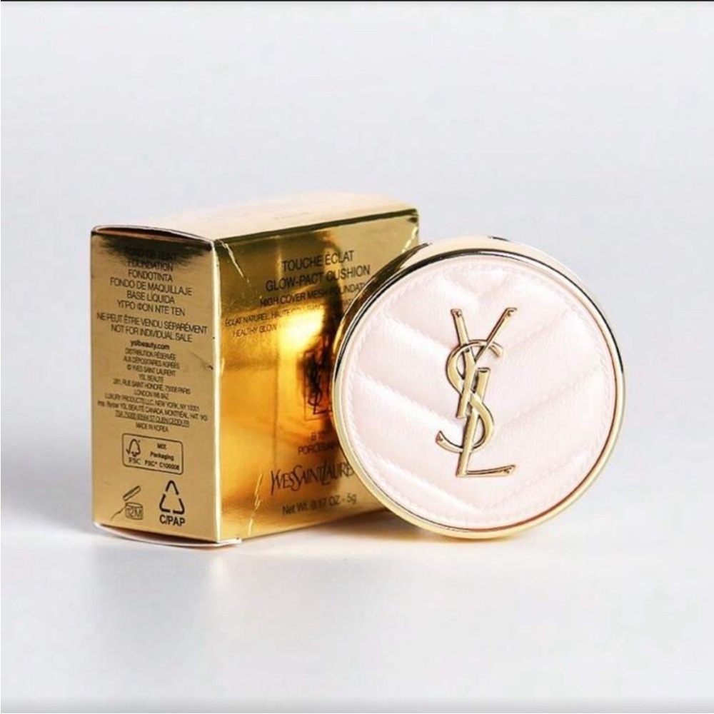 Yves Saint Laurent Touche Éclat Glow Pact Cushion - Porcelain